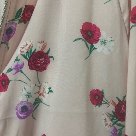 Express Women's Pink Blouse - Picture 4 of 7